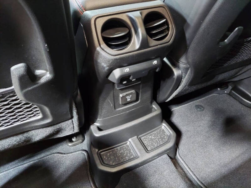 2024 Jeep Wrangler Rubicon X