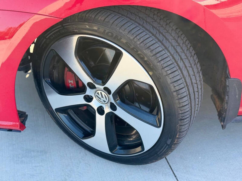 2020 Volkswagen Golf GTI S