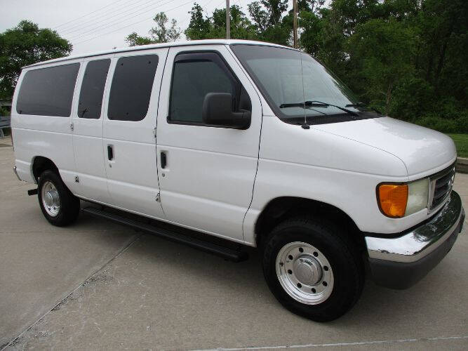 2005 Ford E-Series Wagon
