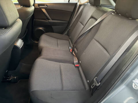 2013 Mazda MAZDA3 i Touring