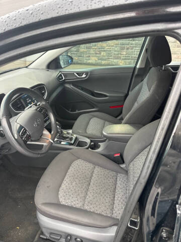 2018 Hyundai Ioniq Hybrid SEL