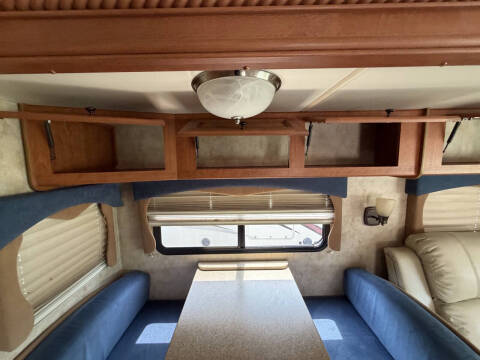 2009 Damon Challenger 376