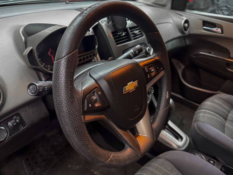 2013 Chevrolet Sonic LT Auto