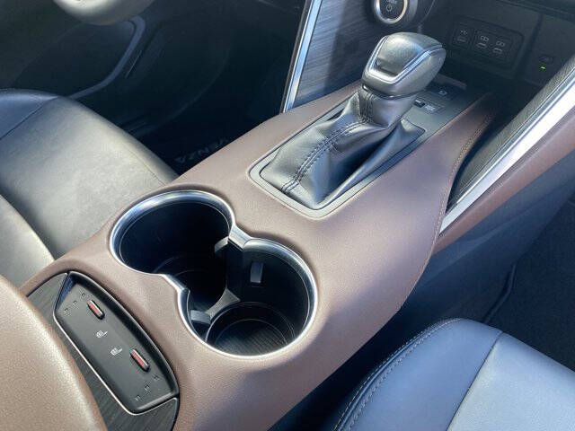 2023 Toyota Venza XLE