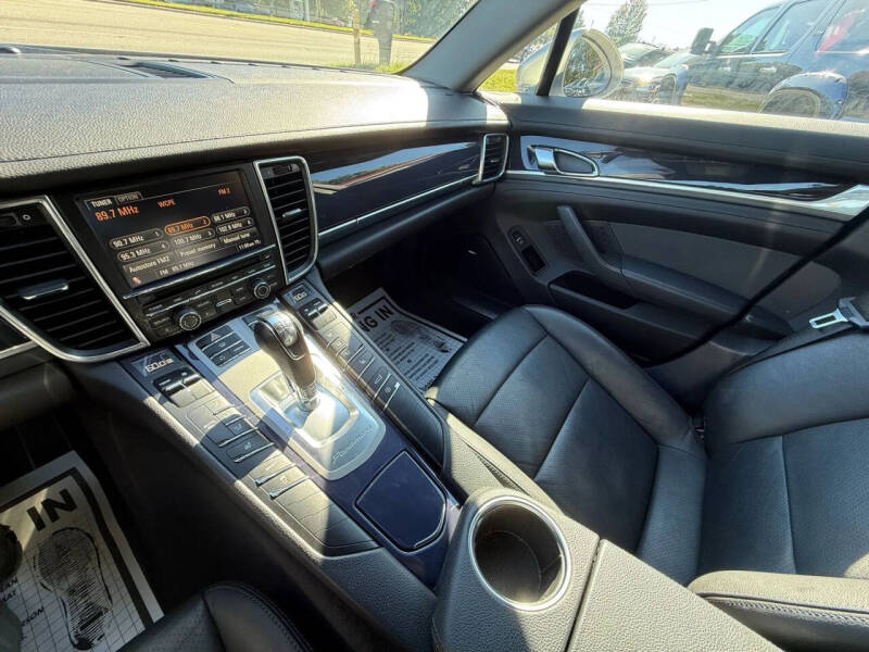 2012 Porsche Panamera