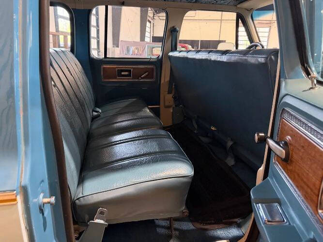 1977 Chevrolet Suburban