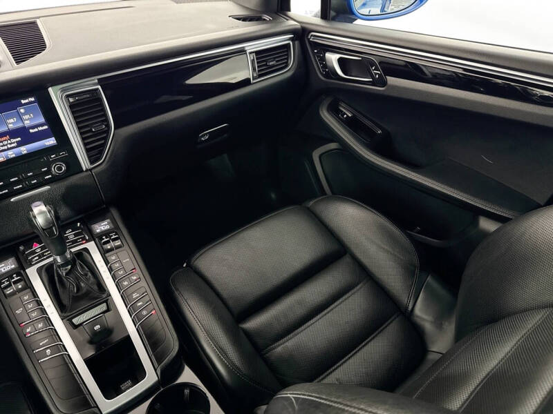 2018 Porsche Macan
