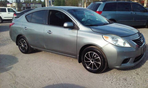 2014 Nissan Versa 1.6 SV
