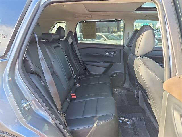 2022 Nissan Rogue SV