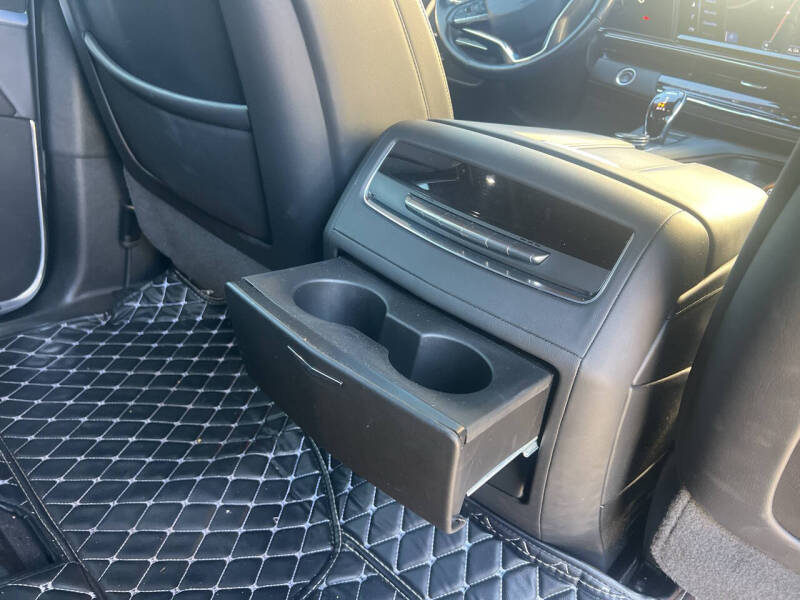 2022 Cadillac Escalade ESV Premium Luxury