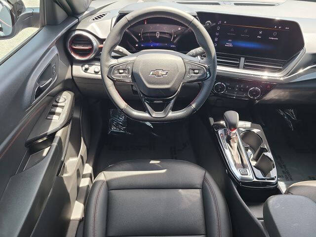 2025 Chevrolet Trax RS