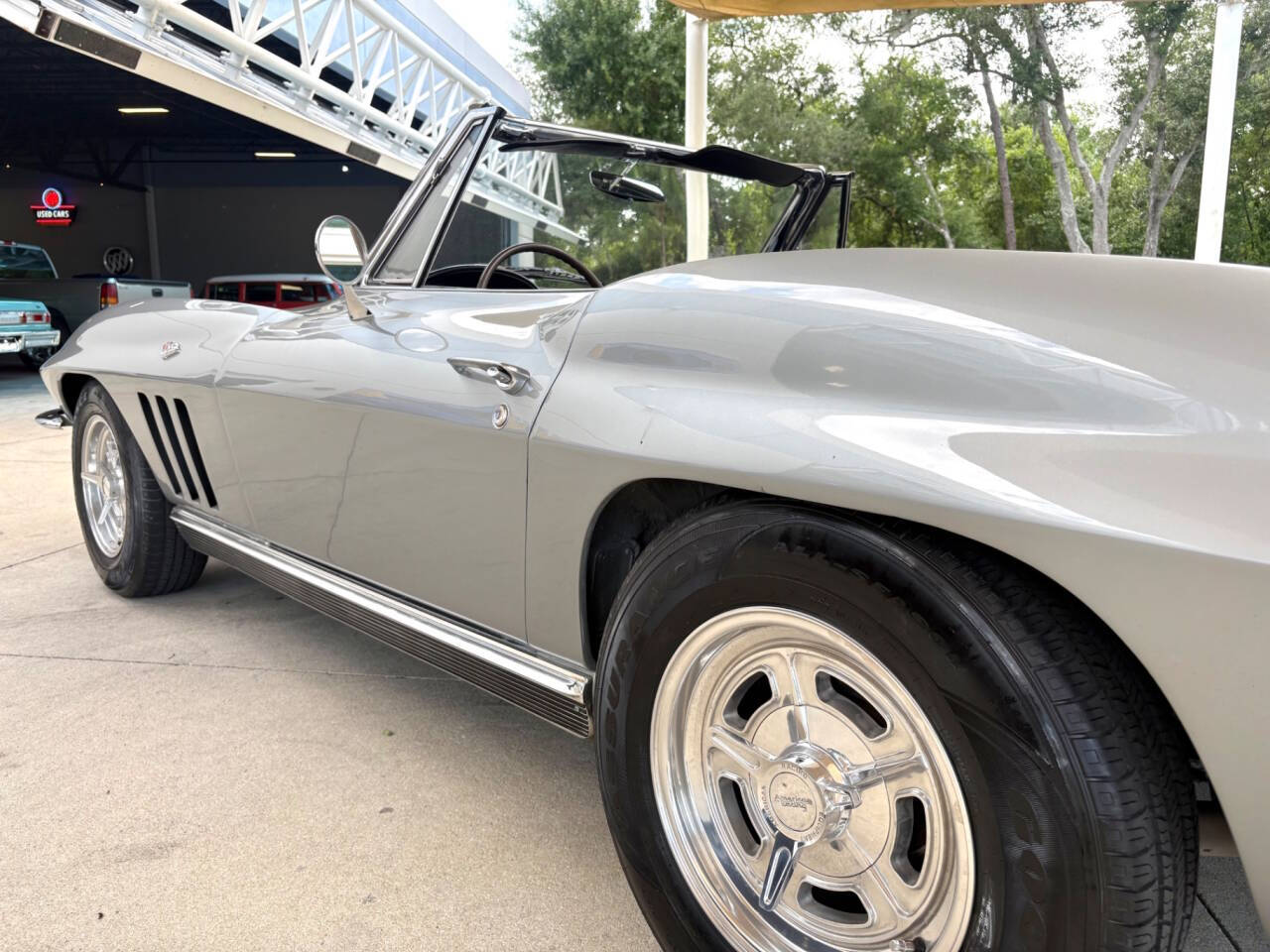1966 Chevrolet Corvette 14