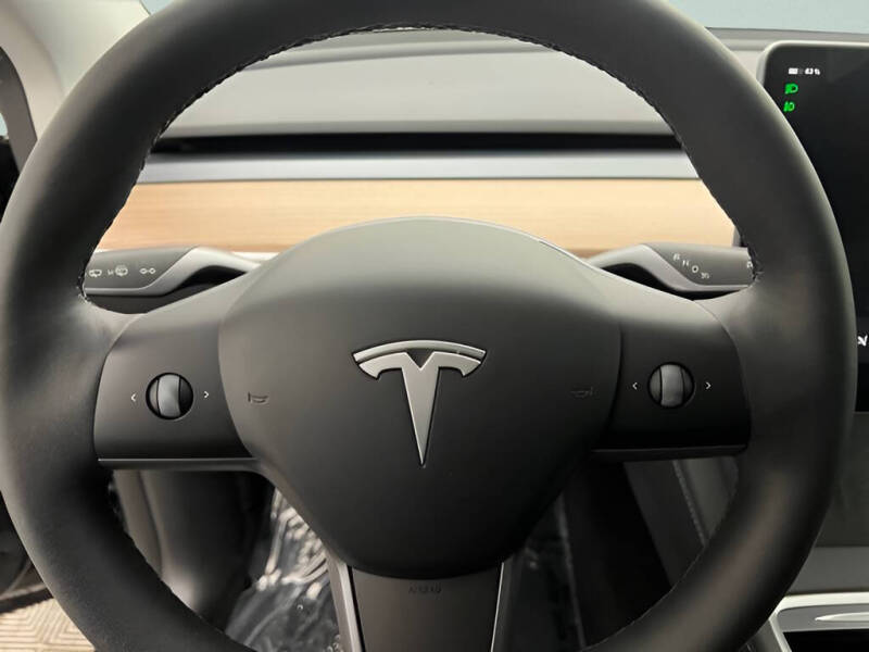 2025 Tesla Model Y Long Range
