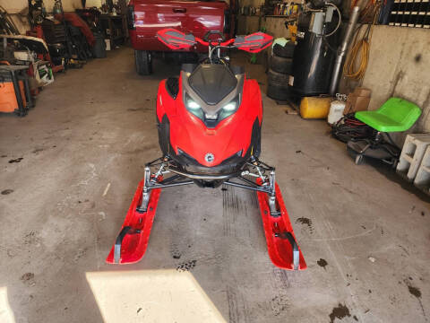 2023 Lynx Shredder DS