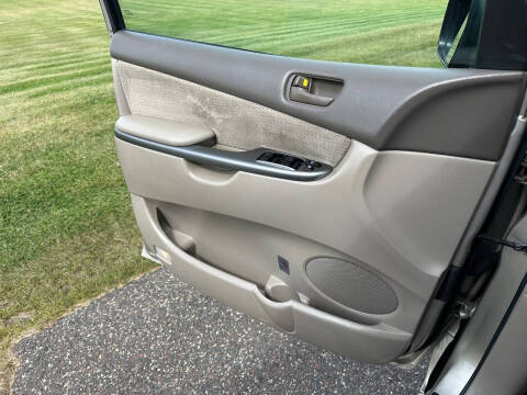 2008 Toyota Sienna LE 7-Passenger