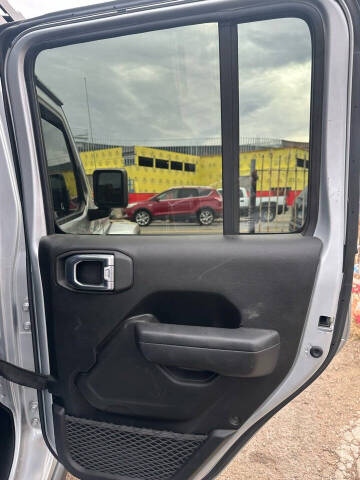 2022 Jeep Gladiator Willys