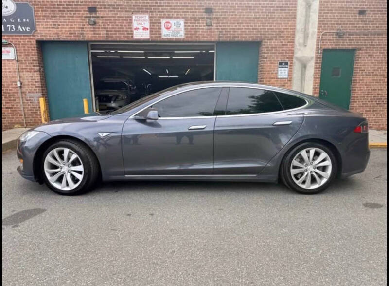 2015 Tesla Model S 85D