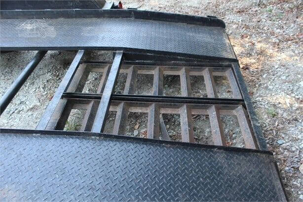 2003 Diamond C Car Hauler