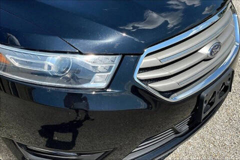 2018 Ford Taurus SEL