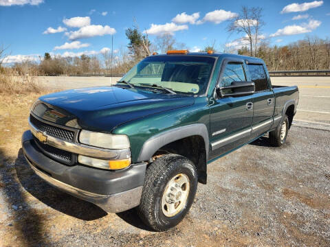 2001 Chevrolet Silverado 2500HD for sale at Mackeys Autobarn in Bedford PA