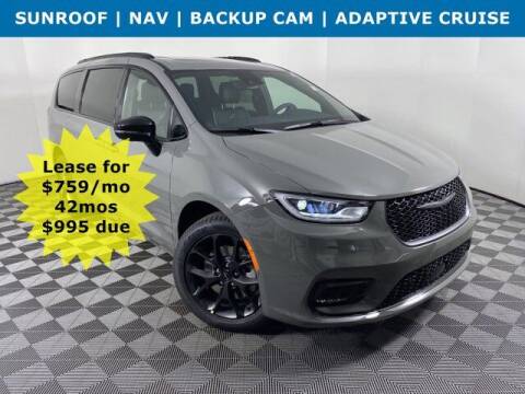 2023 Chrysler Pacifica for sale at Wally Armour Chrysler Dodge Jeep Ram in Alliance OH