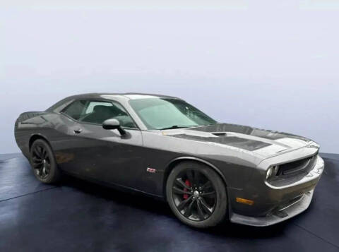 2014 Dodge Challenger SRT8