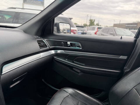 2017 Ford Explorer Sport