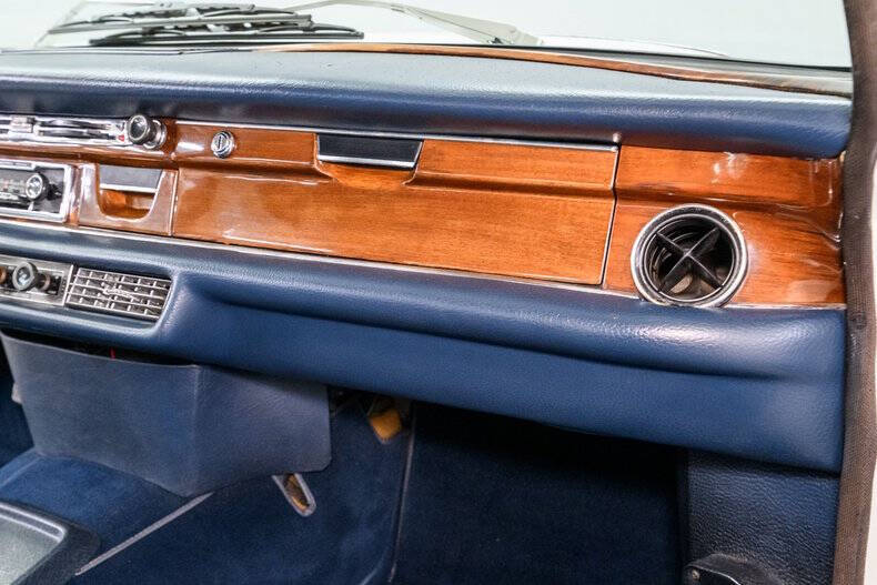 1971 Mercedes-Benz 280-Class