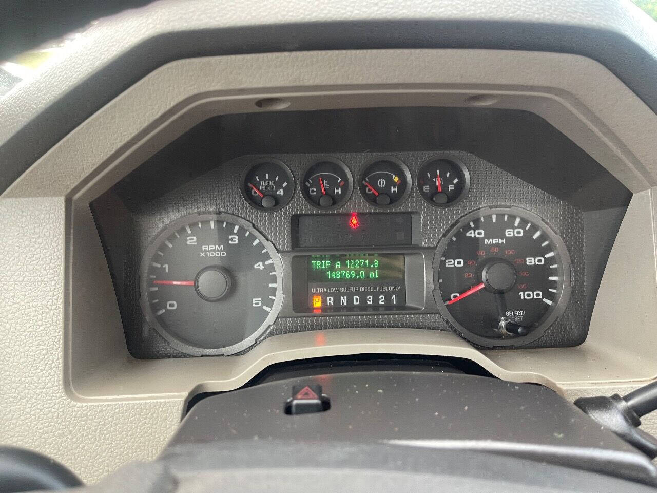 2010 FORD F-550 Incomplete - $19,900