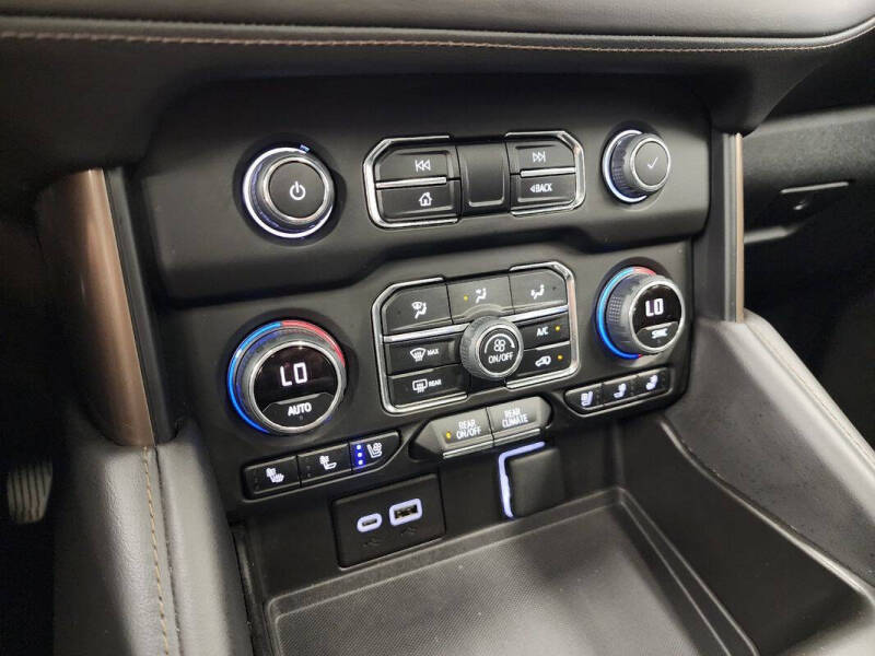 2023 Chevrolet Suburban High Country