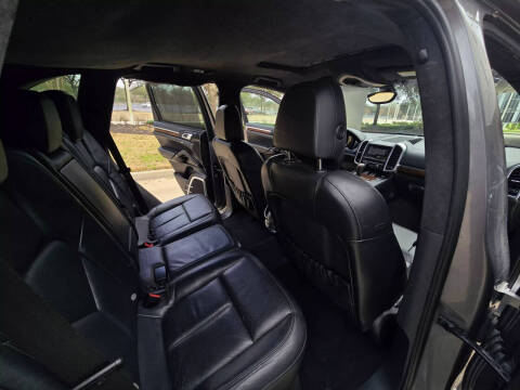 2011 Porsche Cayenne Turbo