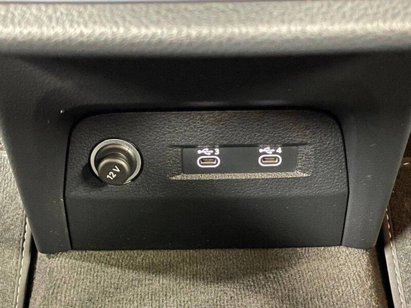 2021 Audi e-tron quattro Premium