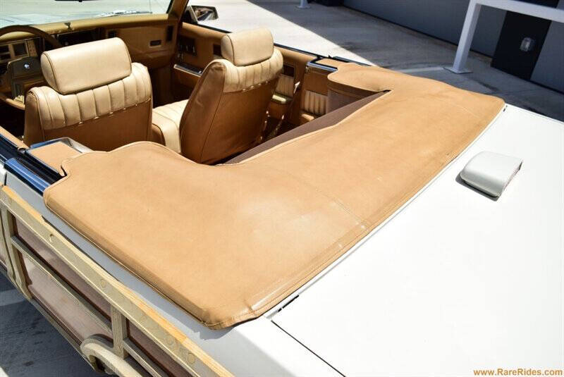 1986 Chrysler Le Baron Mark Cross Town and Country