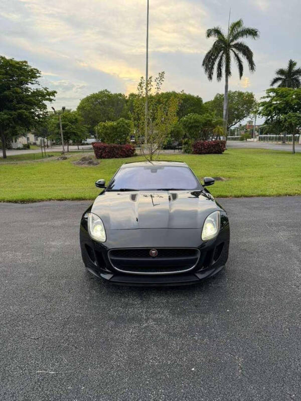 2017 Jaguar F-TYPE Premium