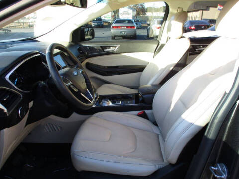 2019 Ford Edge Titanium
