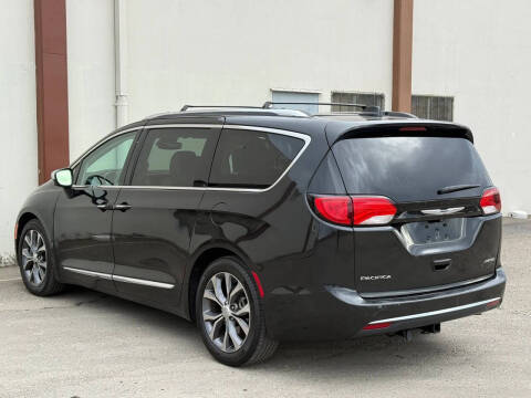 2018 Chrysler Pacifica Limited