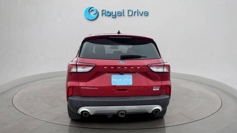 2020 Ford Escape Titanium