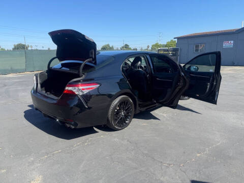 2019 Toyota Camry SE