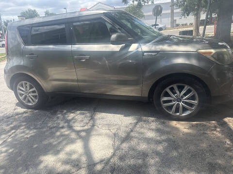 2018 Kia Soul +