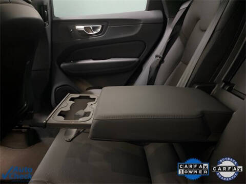 2025 Volvo XC60 B5 Plus Dark Theme