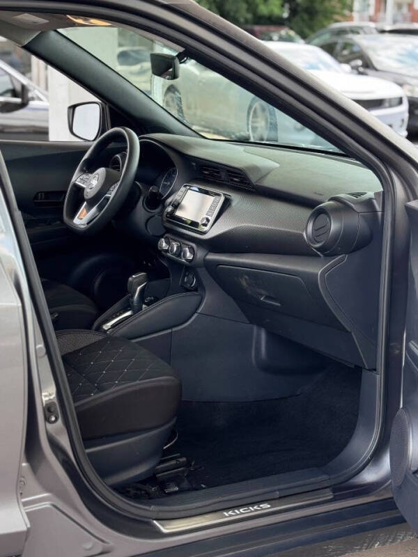 2019 Nissan Kicks S