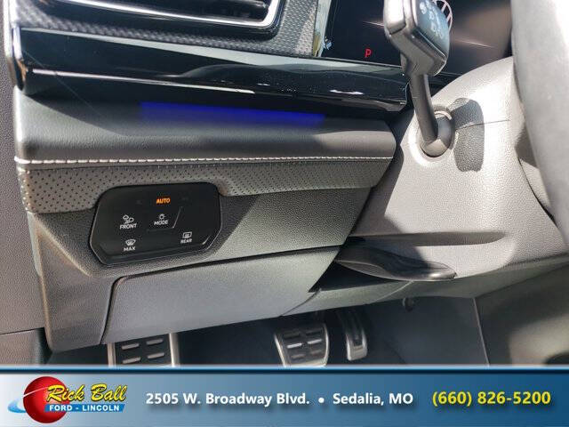 2024 Volkswagen Atlas Cross Sport SEL R-Line 4Motion