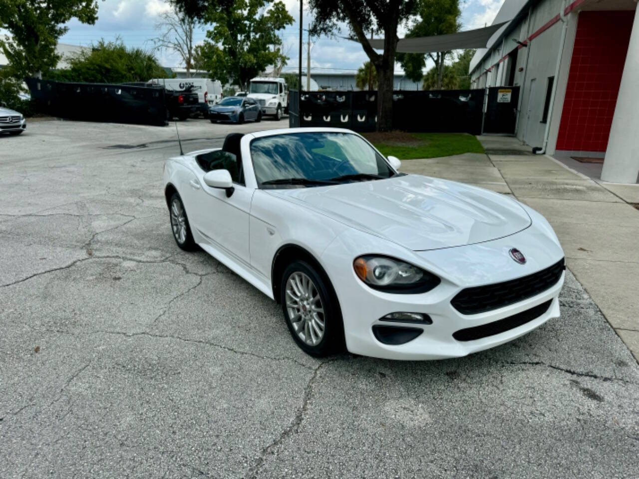 2018 FIAT 124 Spider for sale at Zoom Auto Exchange LLC in Orlando, FL