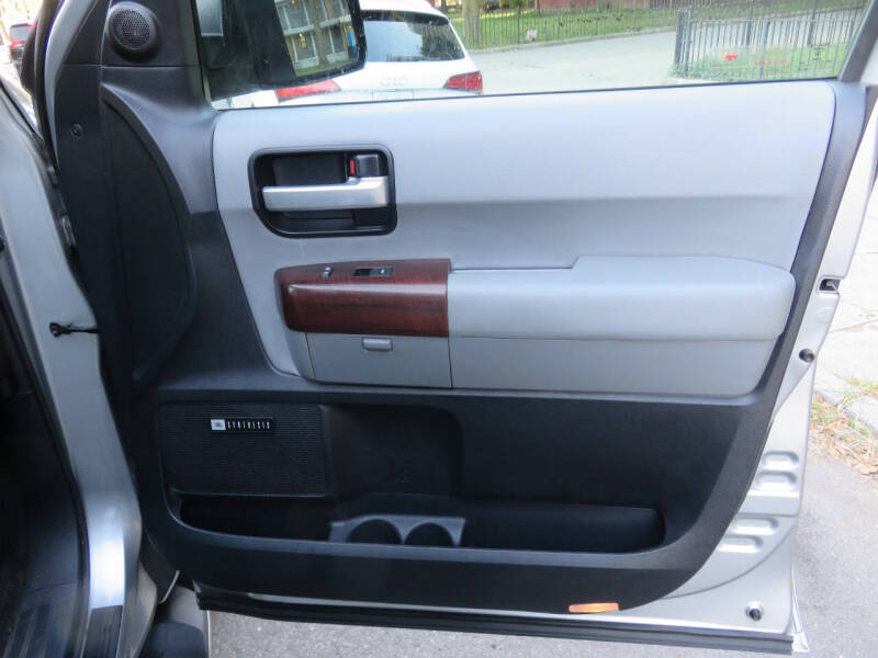 2016 Toyota Sequoia Platinum