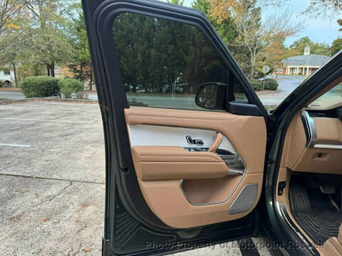 2025 Land Rover Range Rover P615 SV LWB