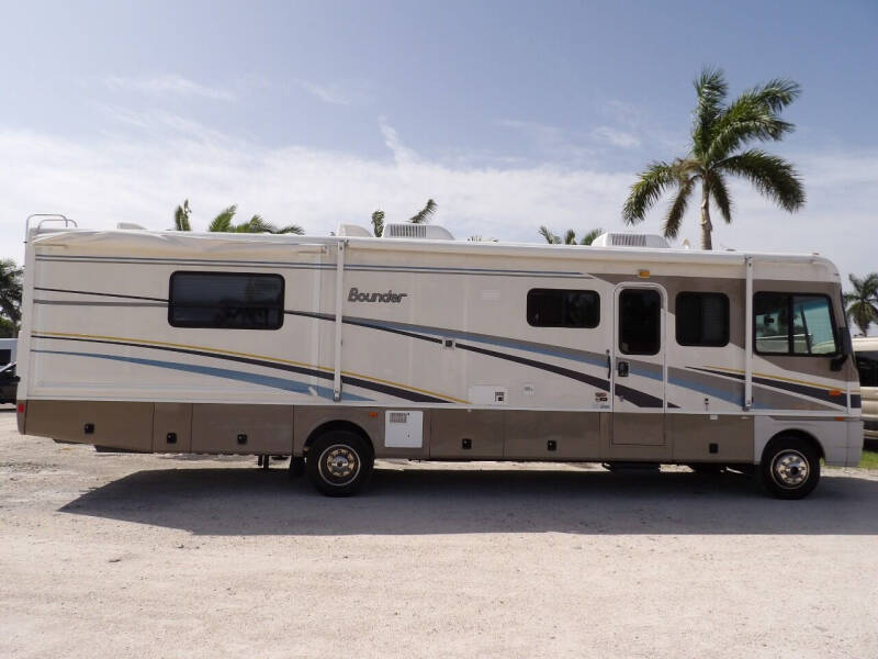 2004 Fleetwood RV 35e