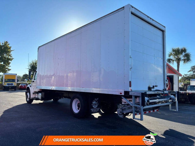 2021 Freightliner M2 106