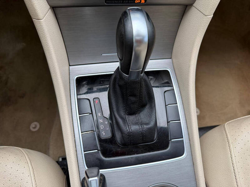 2014 Volkswagen Passat