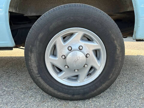 2013 Ford E-Series E-350 SD