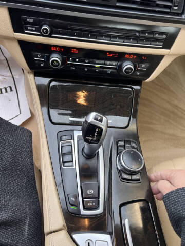 2014 BMW 5 Series 528i